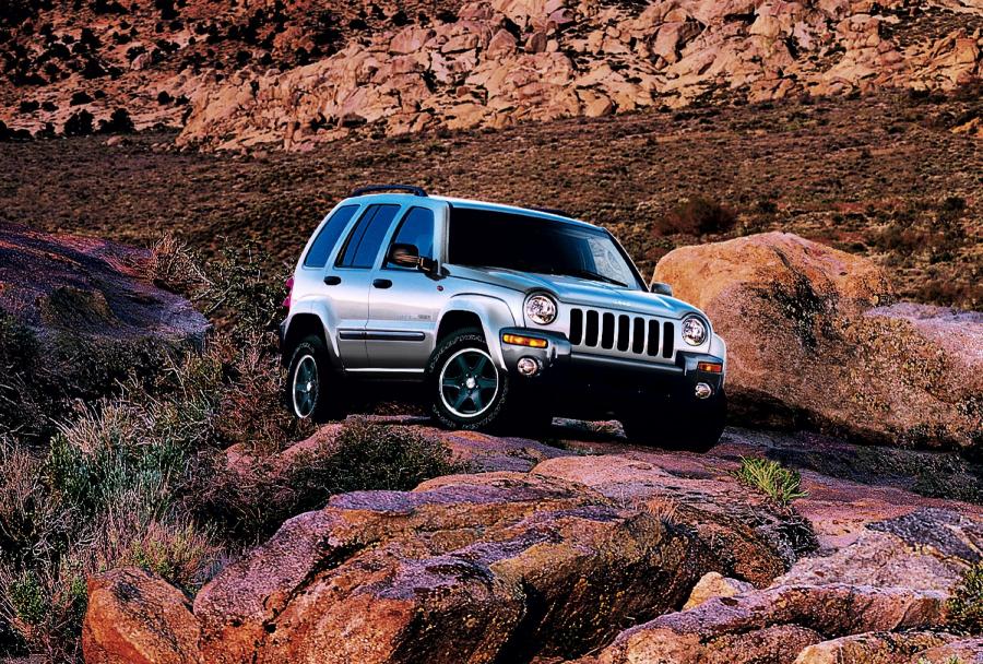  Jeep Cherokee 2002 года  (фото 32 из 130)